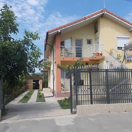 Vila Rapsodiei كونستانتا
