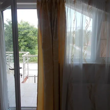 بيت ضيافة Vila Rapsodiei