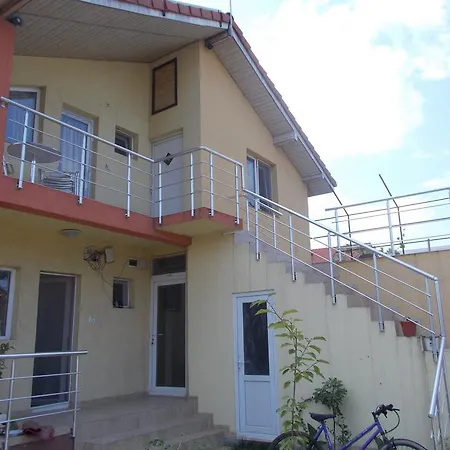 Vila Rapsodiei بيت ضيافة كونستانتا